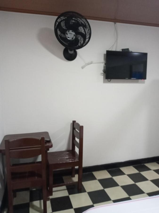 Hospedaje Santa Barbara Buga Zewnętrze zdjęcie