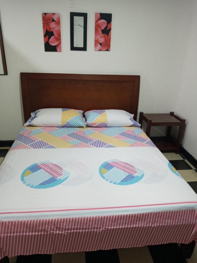 Hospedaje Santa Barbara Buga Zewnętrze zdjęcie