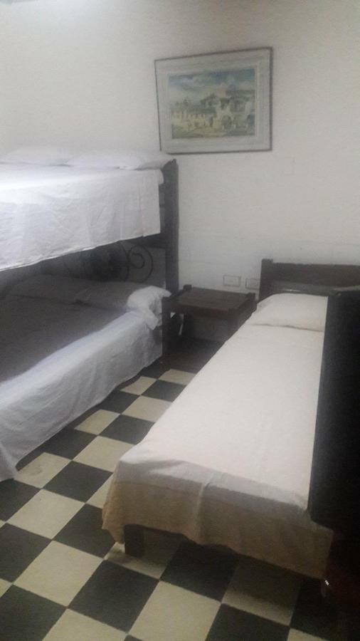 Hospedaje Santa Barbara Buga Zewnętrze zdjęcie