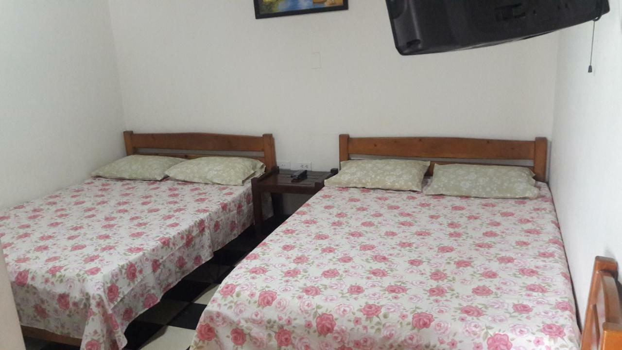 Hospedaje Santa Barbara Buga Zewnętrze zdjęcie