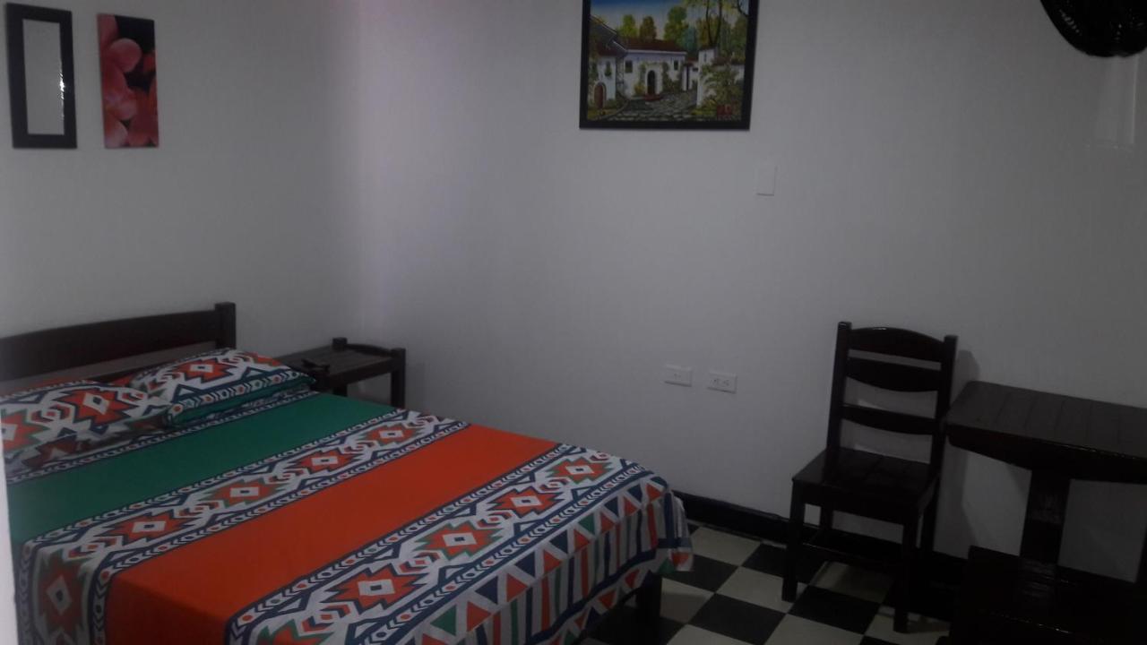 Hospedaje Santa Barbara Buga Zewnętrze zdjęcie