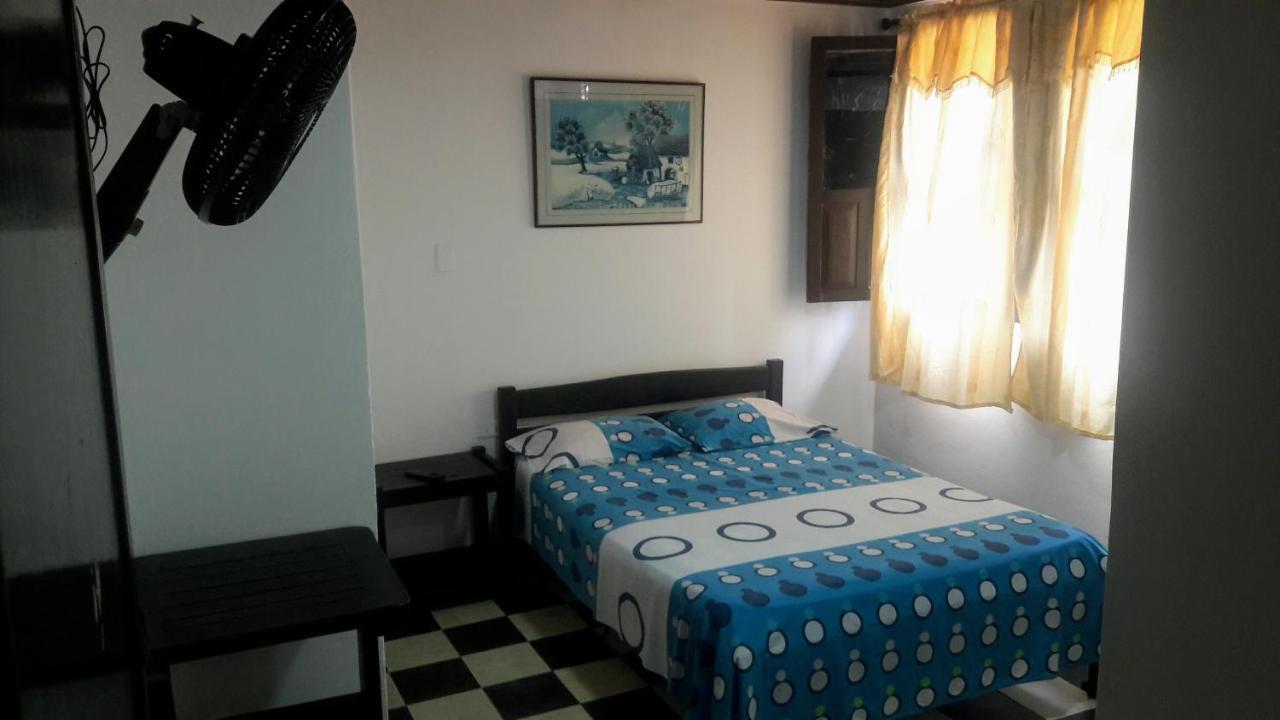 Hospedaje Santa Barbara Buga Zewnętrze zdjęcie