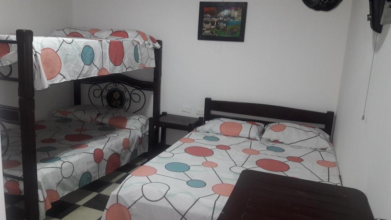 Hospedaje Santa Barbara Buga Zewnętrze zdjęcie
